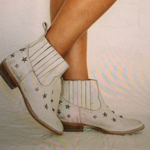 ISO Matisse run wild white bootie
